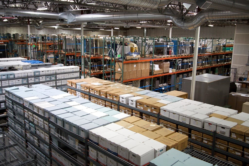 How to manage an effective warehouse and supply chain